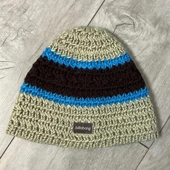 HOST PICK ✨ BILLABONG Wool Beanie Hat - Picture 1 of 7